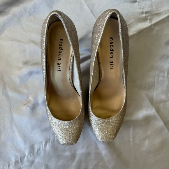 Gold Glitter Heels - Picture 3 of 9